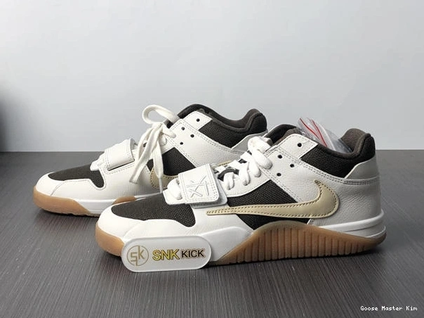  3578 Jordan Check The Travis x  Breathable Cut P Scott 1027